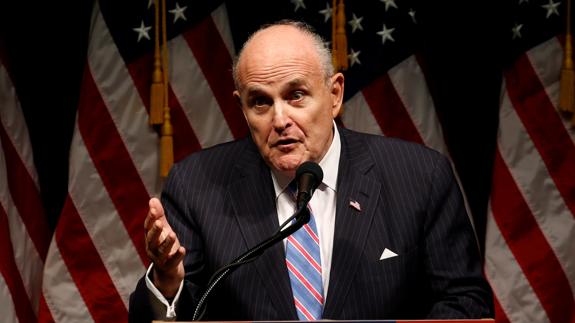 Trump anuncia que el exalcalde de Nueva York Rudy Giuliani no integrará su gabinete