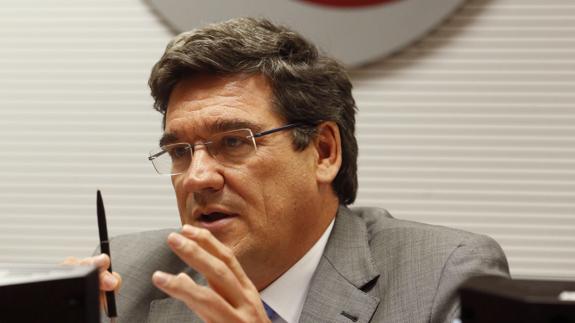 La AIReF advierte de que la deuda pública no bajará al 60% del PIB hasta 2039