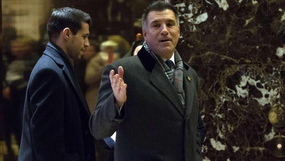 Trump nombra al multimillonario Vincent Viola como secretario del Ejército