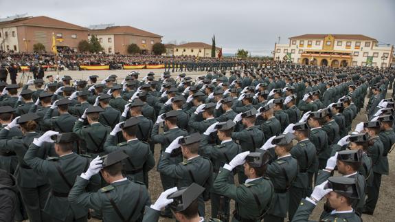 El juez ordena el ingreso en prisión de los guardias civiles detenidos por narcotráfico