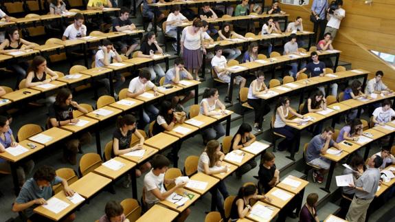 El PP propone la homologación de los precios de las tasas universitarias
