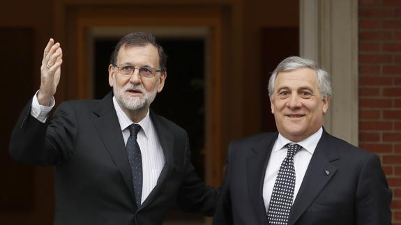 Tajani: «Tras el 'Brexit' España va a asumir más protagonismo en Europa»