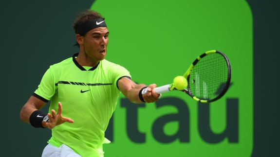 Los españoles se tomarían una cerveza con Rafa Nadal