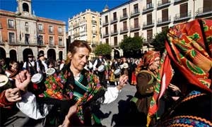 Más mil mujeres de toda la provincia de Zamora festejan el día de las Águedas