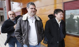 El alcalde de Ponferrada hará pública su decisión esta tarde con el apoyo "personal" del secretario provincial del PSOE