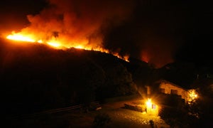 Controlado y en nivel 0 el incendio que se acercó anoche a Quintela, en León