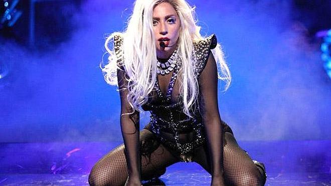 Una bronquitis deja fuera de juego a Lady Gaga