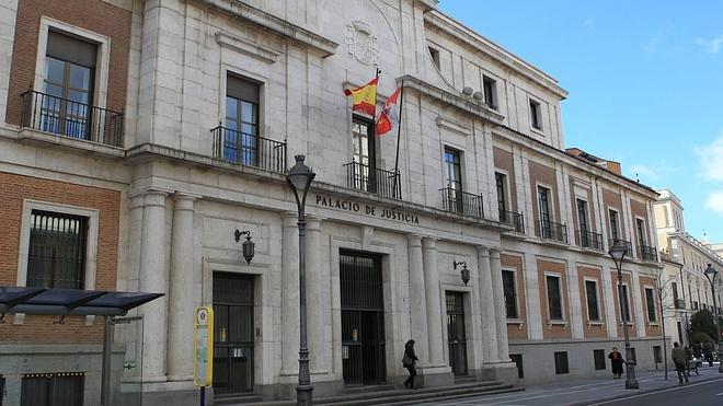 Condenan a un neonazi de Valladolid por dar una paliza a un hombre por ser negro