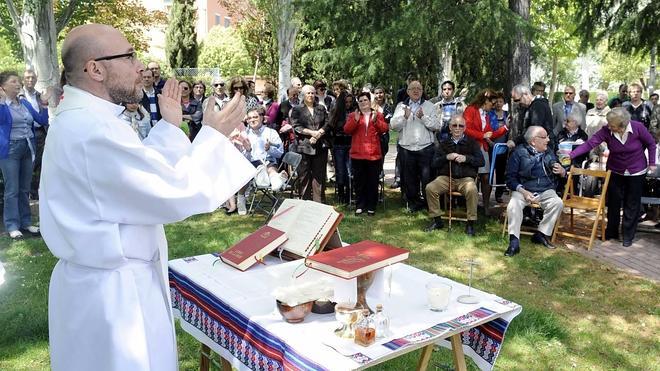 Parque Alameda arranca sus fiestas con una misa de campaña
