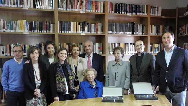 La biblioteca de Carpio recibe más de 4.500 libros y audiovisuales
