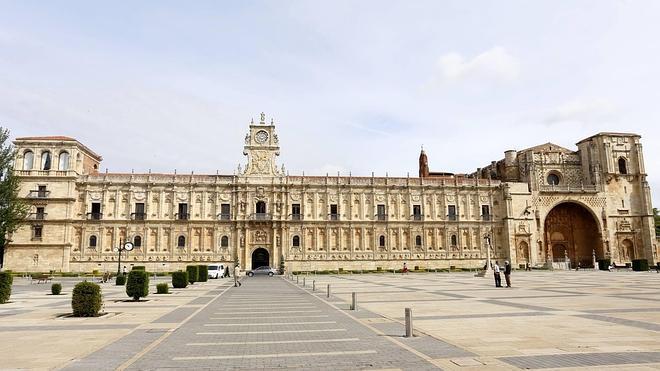 Paradores retomará la reforma de San Marcos tras diagnosticar el estado del edificio