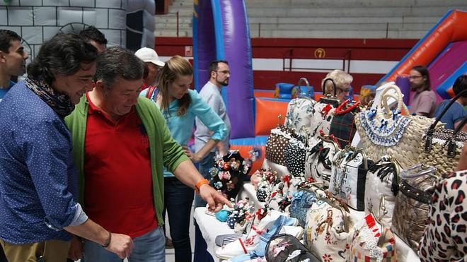 El Mercado de Arroyo comienza su andadura con más de 6.000 visitantes