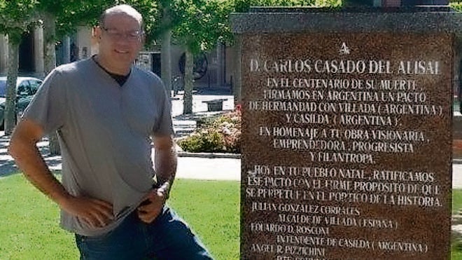 José Antonio Alonso: «Son tiempos difíciles para repertir los conciertos de Loquillo o de Camela»