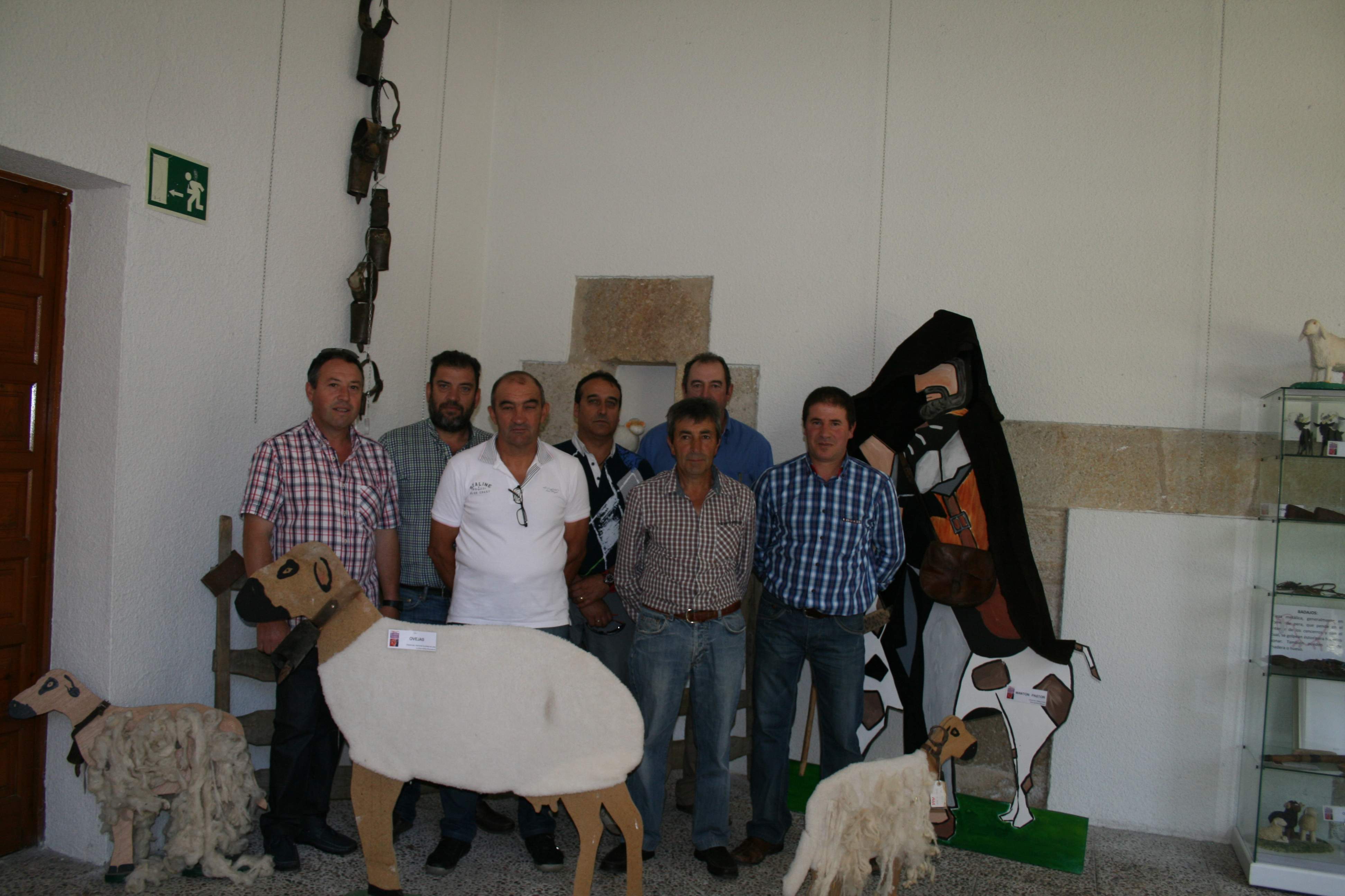 Asovino inaugura una exposición de aperos para conmemorar su 25 aniversario