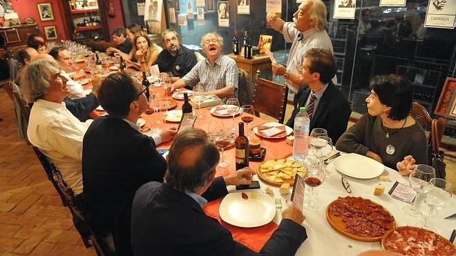 Gustosa cena buñueliana y buen vino