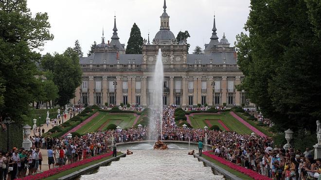 Más horas para admirar los juegos de agua de las fuentes monumentales de La Granja