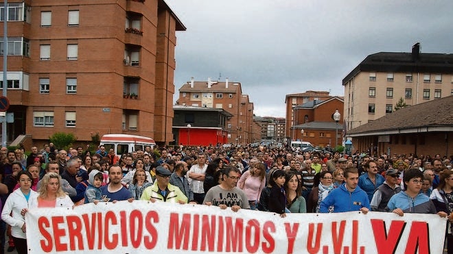 Un millar de personas reclaman en la calle un hospital para Guardo