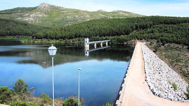 Embalse de Navamuño, la fuente de agua para toda una comarca
