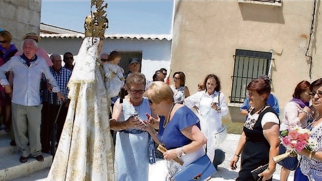 Cevico Navero se viste de fiesta