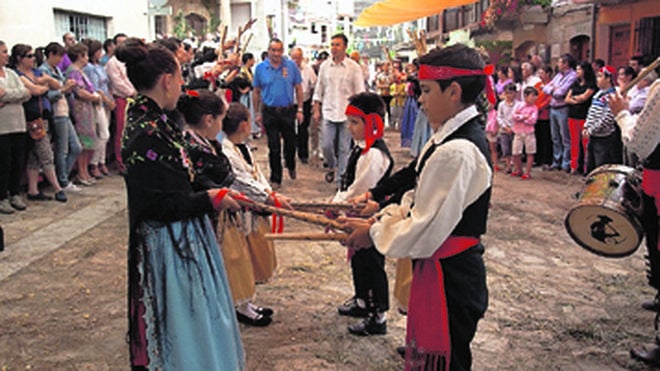Homenaje a la artesanía en la XI Feria de Herguijuela de la Sierra