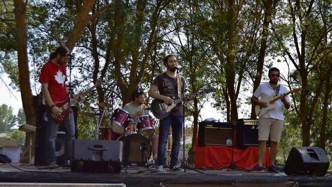 Los músicos locales toman la Pesquera en una tarde de conciertos en Miróbriga