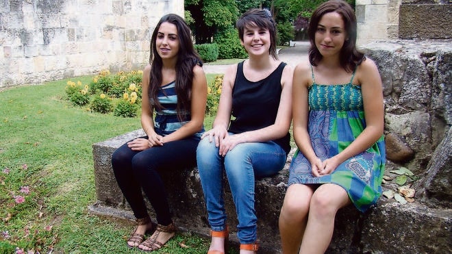 Orgullosas del pueblo y del festival