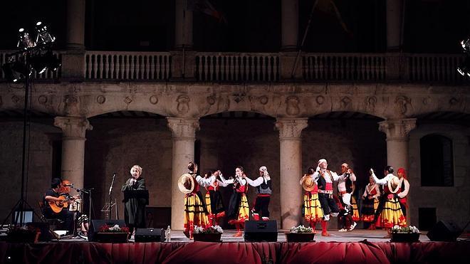 'Vienen los segadores' revive la banda sonora de las tradiciones del campo