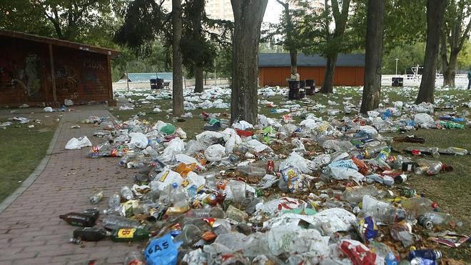 Los municipios en fiestas piden más seguridad ante los macrobotellones