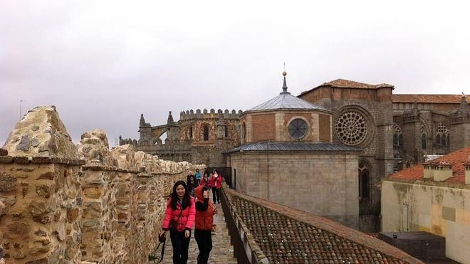 Segovia y Ávila ofrecerán una aplicación móvil accesible para todos sus visitantes