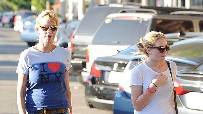 Melanie Griffith se apoya en su hija Stella para superar el divorcio