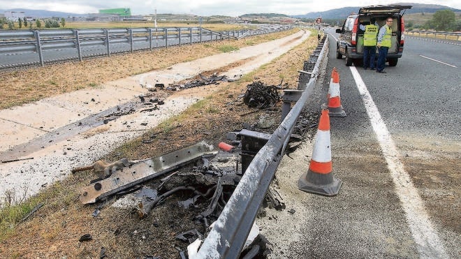 El conductor que causó el accidente en la A-67 pudo dar la vuelta ya dentro de la autovía