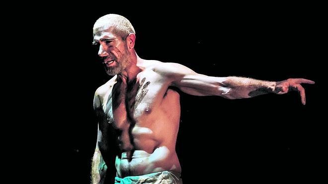 Urones prende la llama del teatro