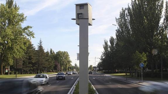 Los radares cazan en siete días a 470 conductores por exceso de velocidad en Valladolid