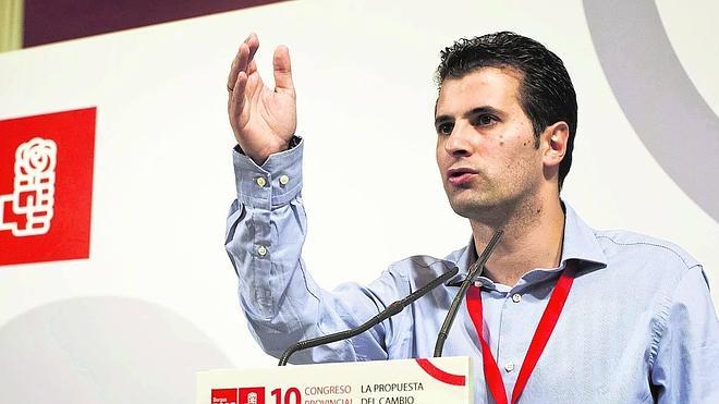 El burgalés Tudanca emerge con el apoyo de Ferraz para confrontar con Villarrubia