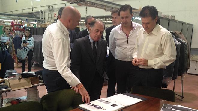 Villanueva ve posible el regreso de empresas textiles deslocalizadas