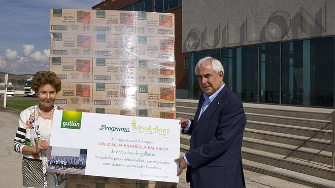 Gullón dona 650 kilos de galletas a Cruz Roja Palencia