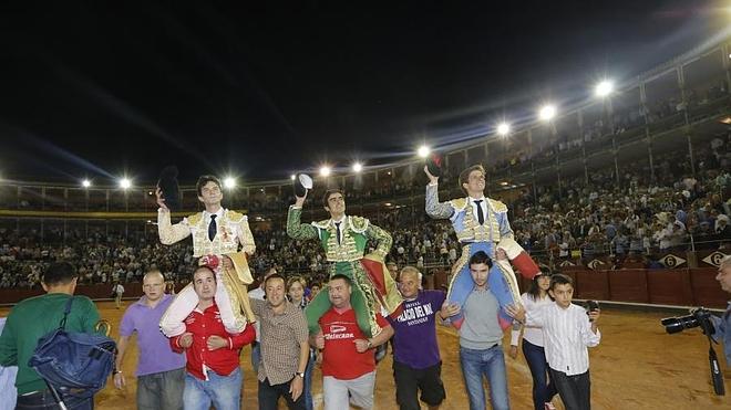 Tarde triunfal en La Glorieta con puerta grande para Perera, El Juli y Del Álamo