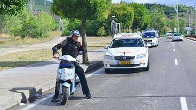 Una corredora del equipo sueco herida al chocar con un coche en Ponferrada