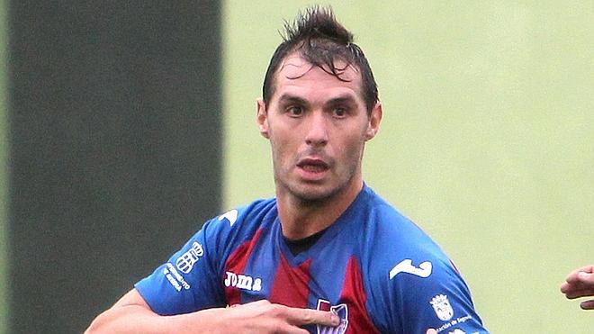 «Fuimos muy superiores, pero nos está costando defender el balón parado»