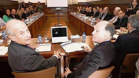 Villanueva recuerda que el ‘fracking’ aún está en fase de investigación en la región