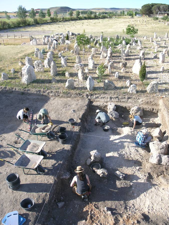 Once tumbas de Pintia documentan el paso del mundo vacceo al romano del siglo I