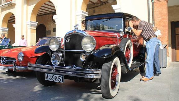 Los vehículos clásicos se dan cita en Simancas