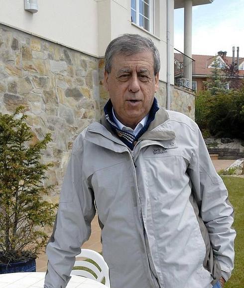 Sosa Wagner deja UPyD y el acta de eurodiputado para regresar a León y «volver a ser libre»