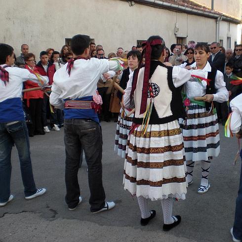 La Plebe de Shopen y El Canto del Bobo ponen la banda sonora a las fiestas de Escarabajosa