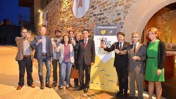 Un centenar de bercianos redescubren el vino con la jornada 'Juventud Di-Vino Tesoro'