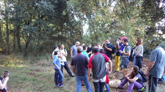 22 personas asisten al curso de guías micológicos en San Vitero
