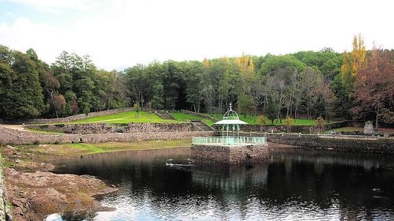 Los socialistas presionan a las Cortes para buscar una solución a El Bosque