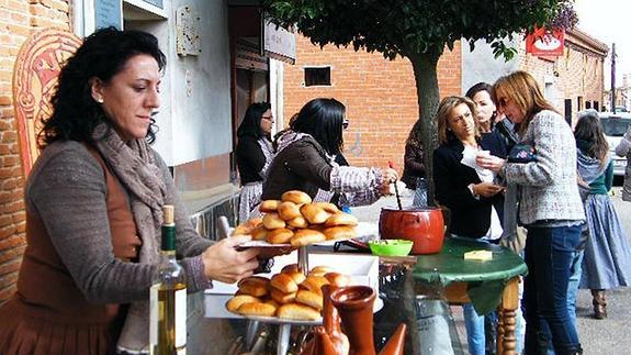 La repostería elaborada con vino, protagonista en Matapozuelos