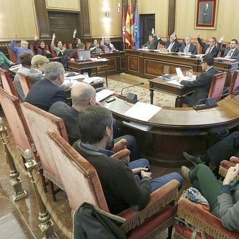 El saneamiento en las cuentas del Ayuntamiento será realidad en 2016