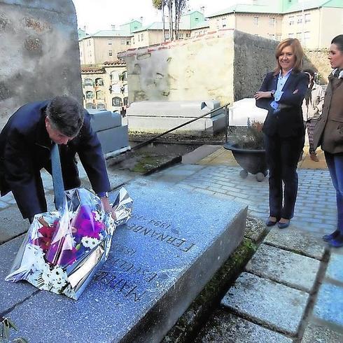 La ciudad de Béjar recuerda el 65 aniversario del escultor local Mateo Hernández